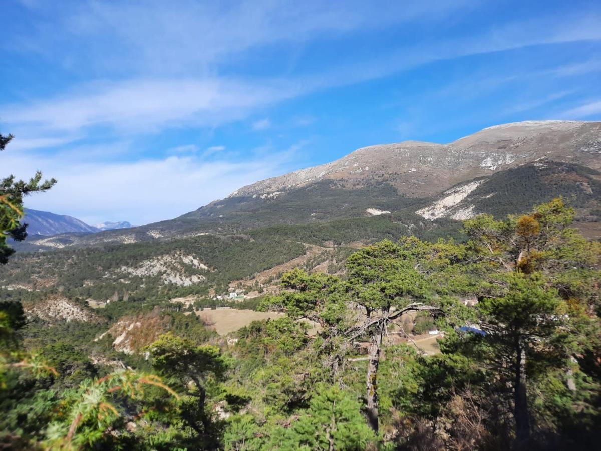 Gite La Mountagna Peyroules Exteriör bild