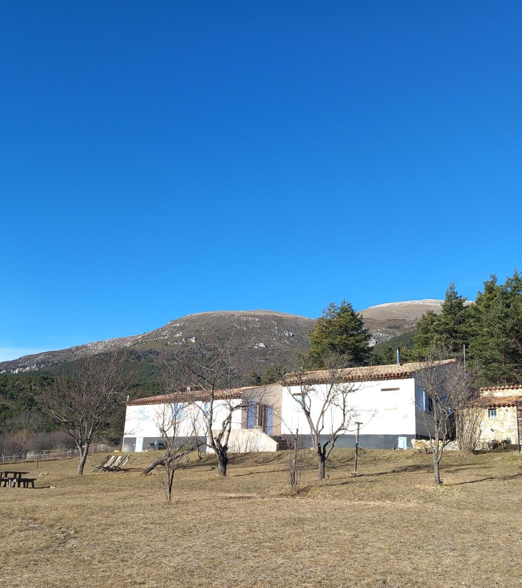 Gite La Mountagna Peyroules Exteriör bild